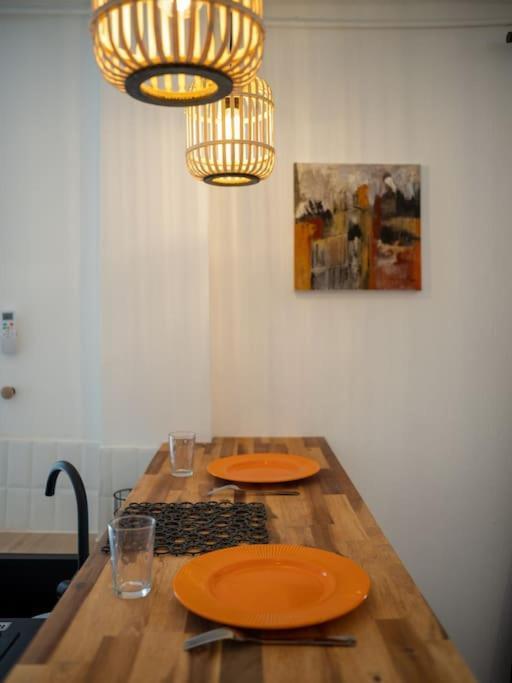Apartment Climatise Tout Equipe 4 Couchages A 6 Minutes De La Gare St Charles Marseille